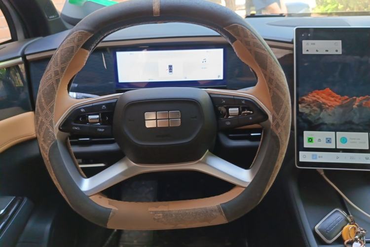 Used Geely Galaxy L7 2024 1.5T 115 km PLUS Dragon Edition Steering Wheel