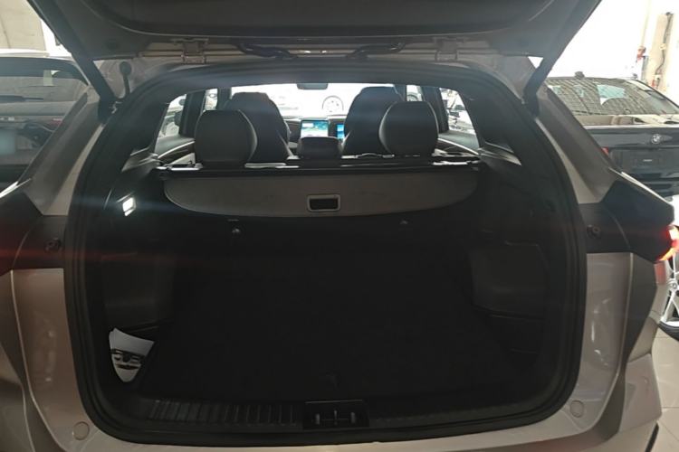 Used Geely Galaxy L7 2024 1.5T 115 km MAX Dragon Edition Trunk