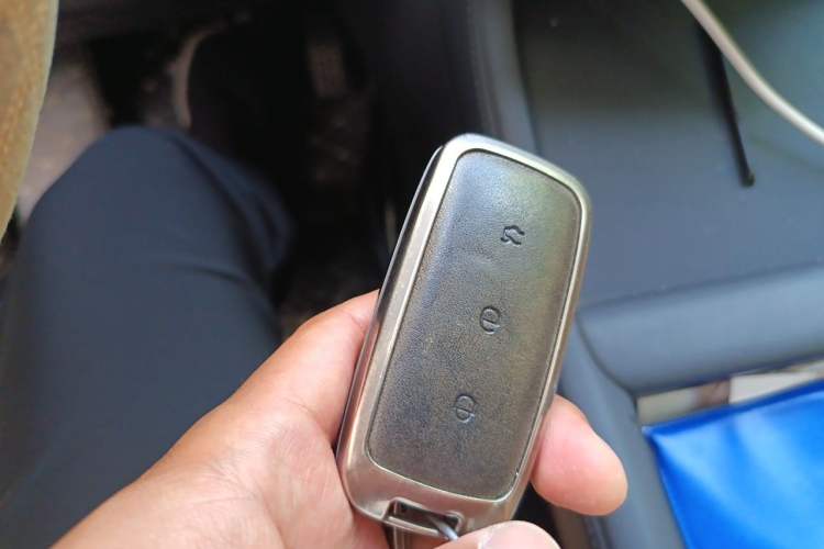 Used Geely Galaxy L7 2024 1.5T 115 km PLUS Dragon Edition Vehicle Key