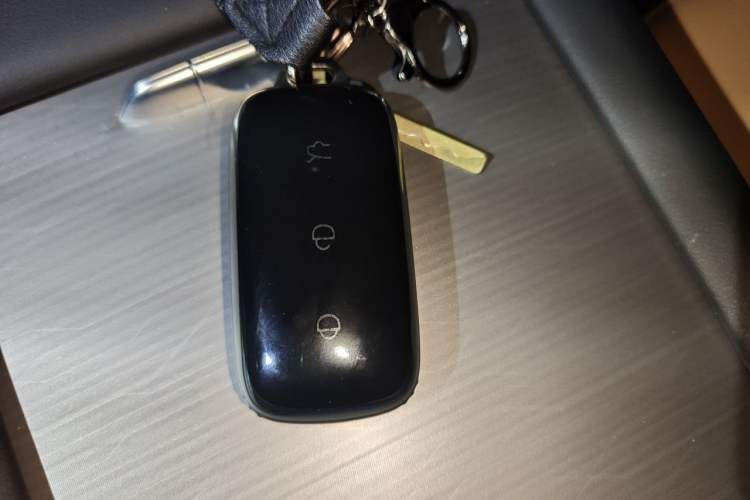 Used Geely Galaxy L7 2024 1.5T 55km PRO Dragon Edition Vehicle Key