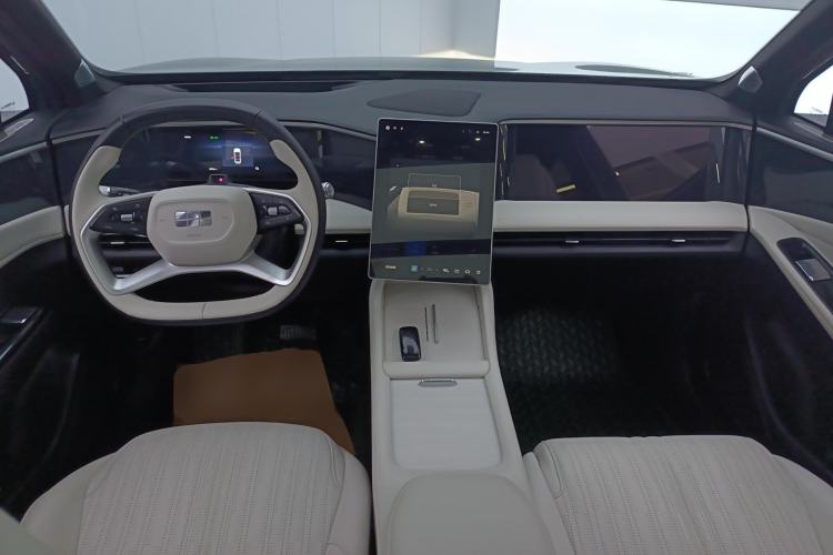 Used Geely Galaxy L7 2024 1.5T 115 km Starship Dragon Edition Center Console