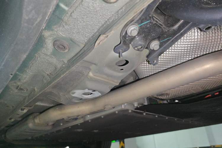 Used Geely Galaxy L7 2024 1.5T 115 km Asian Games Phantom Dragon Edition Chassis Rear Left