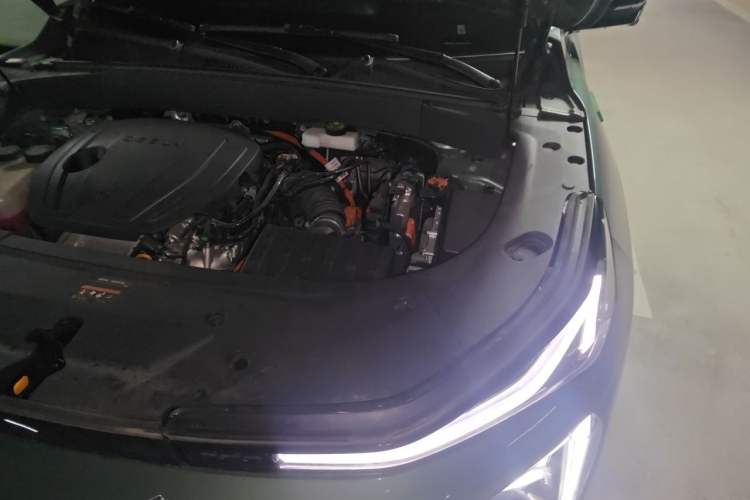 Used Geely Galaxy L7 2024 1.5T 115 km Asian Games Phantom Dragon Edition Engine Bay Left