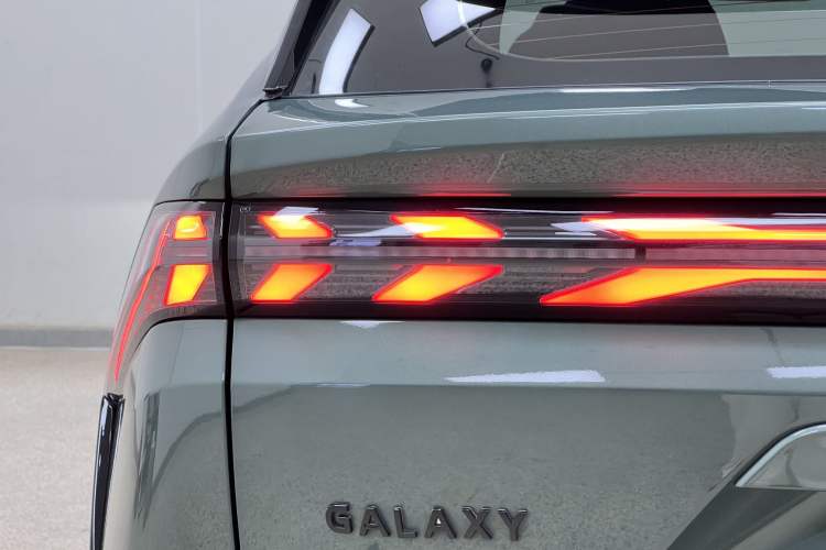 Used Geely Galaxy L7 2024 1.5T 115 km Starship Dragon Edition Exterior 8