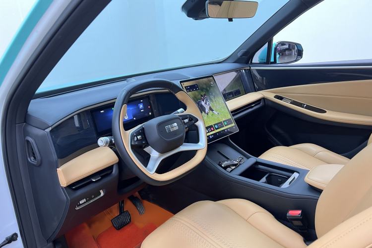 Used Geely Galaxy L7 2024 1.5T 55km PRO Dragon Edition Interior 7
