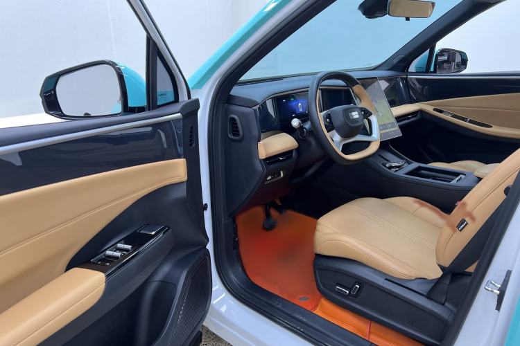 Used Geely Galaxy L7 2024 1.5T 55km PRO Dragon Edition Interior 8