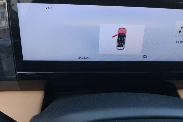 Used Geely Galaxy L7 2024 1.5T 115 km PLUS Dragon Edition Odometer Close Up