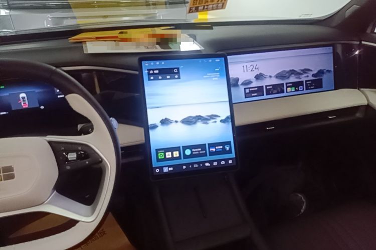 Used Geely Galaxy L7 2024 1.5T 115 km PLUS Dragon Edition Audio And AC Panel