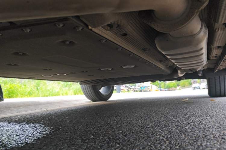Used Geely Galaxy L7 2024 1.5T 115 km MAX Dragon Edition Chassis Front
