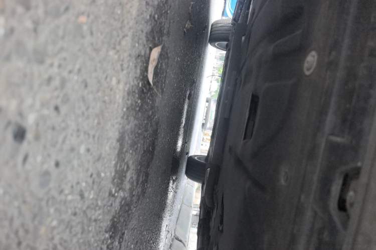 Used Geely Galaxy L7 2024 1.5T 115 km PLUS Dragon Edition Chassis Front