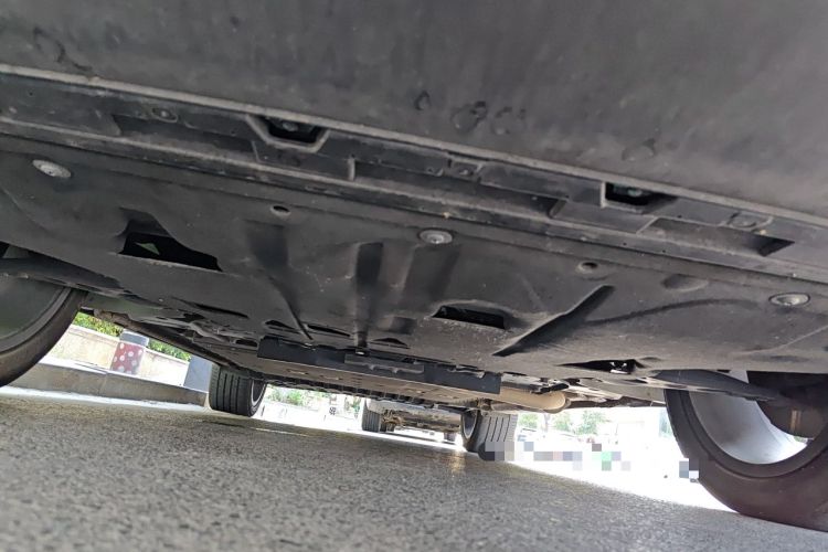 Used Geely Galaxy L7 2024 1.5T 115 km PLUS Dragon Edition Chassis Front