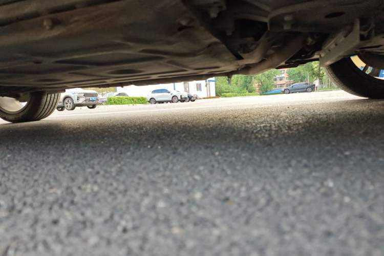 Used Geely Galaxy L7 2024 1.5T 115 km MAX Dragon Edition Chassis Front Right