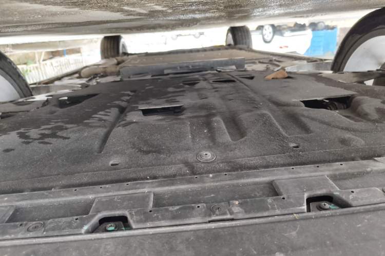 Used Geely Galaxy L7 2024 1.5T 115 km PLUS Dragon Edition Chassis Front