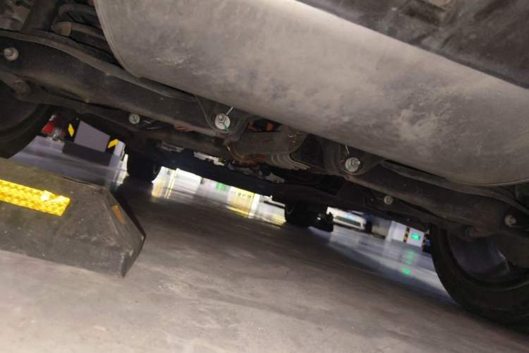 Used Geely Galaxy L7 2024 1.5T 115 km PLUS Dragon Edition Chassis Rear