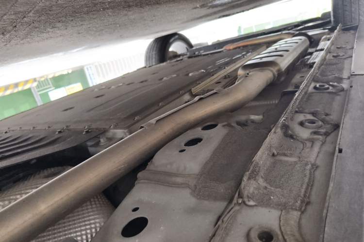 Used Geely Galaxy L7 2024 1.5T 115 km PLUS Dragon Edition Chassis Rear Left