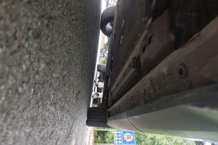 Used Geely Galaxy L7 2024 1.5T 115 km MAX Dragon Edition Chassis Rear Right