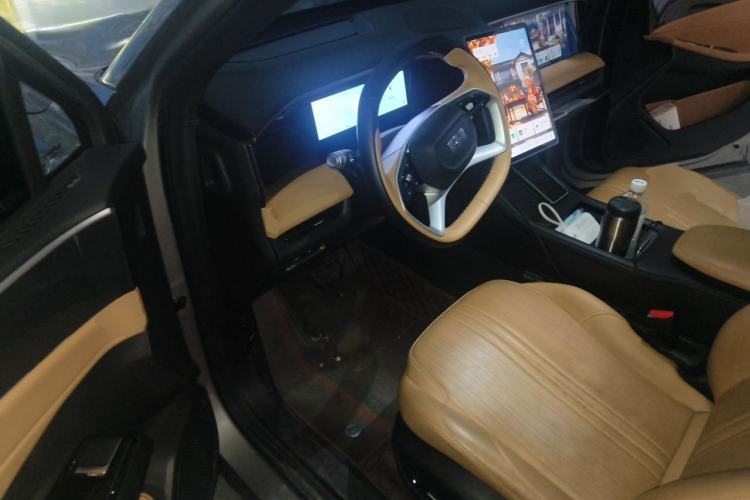 Used Geely Galaxy L7 2024 1.5T 115 km PLUS Dragon Edition Driver Seat