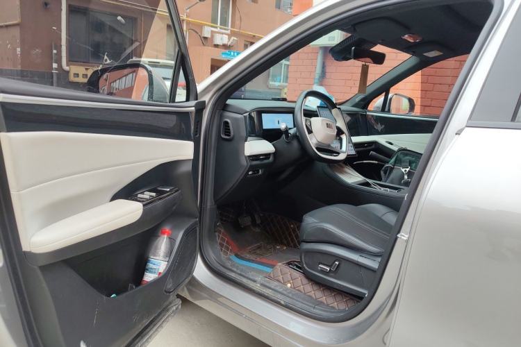 Used Geely Galaxy L7 2024 1.5T 115 km PLUS Dragon Edition Driver Seat