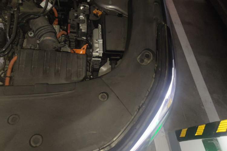 Used Geely Galaxy L7 2024 1.5T 115 km PLUS Dragon Edition Engine Bay Left