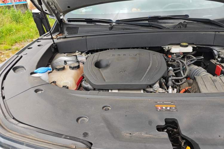 Used Geely Galaxy L7 2024 1.5T 115 km MAX Dragon Edition Engine Bay Right