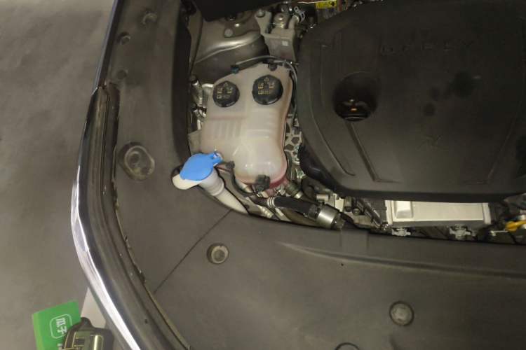 Used Geely Galaxy L7 2024 1.5T 115 km PLUS Dragon Edition Engine Bay Right