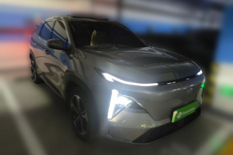 Used Geely Galaxy L7 2024 1.5T 115 km PLUS Dragon Edition Front Right 45 Deg