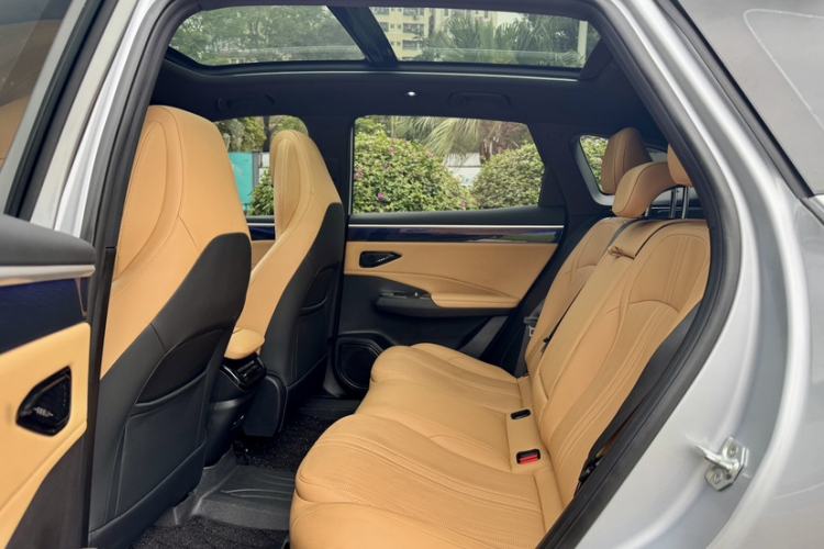 Used Geely Galaxy L7 2024 1.5T 115 km MAX Dragon Edition Interior 1