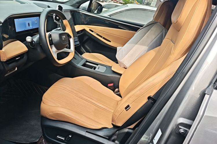 Used Geely Galaxy L7 2024 1.5T 115 km PLUS Dragon Edition Left Front Seat