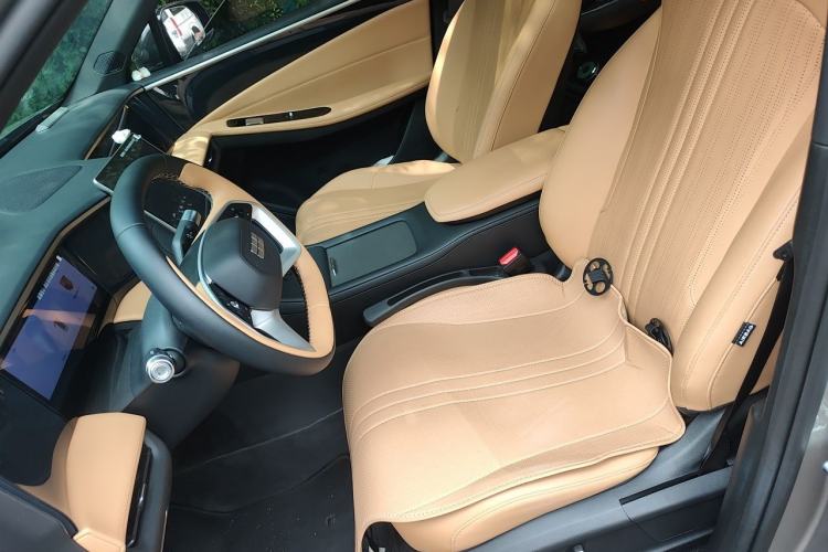 Used Geely Galaxy L7 2024 1.5T 115 km MAX Dragon Edition Left Front Seat