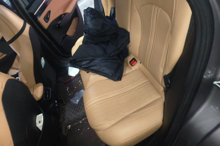 Used Geely Galaxy L7 2024 1.5T 115 km PLUS Dragon Edition Left Rear Seat