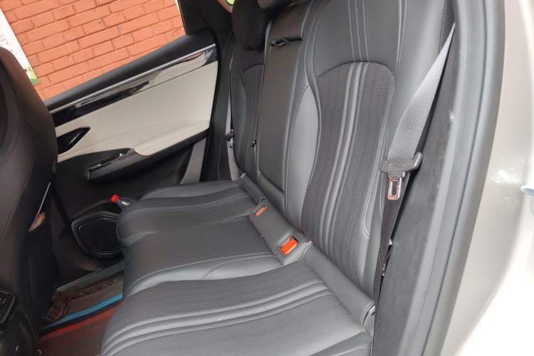 Used Geely Galaxy L7 2024 1.5T 115 km PLUS Dragon Edition Left Rear Seat