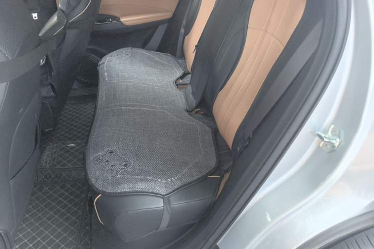 Used Geely Galaxy L7 2024 1.5T 115 km PLUS Dragon Edition Left Rear Seat