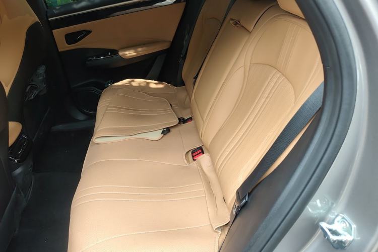Used Geely Galaxy L7 2024 1.5T 115 km MAX Dragon Edition Left Rear Seat