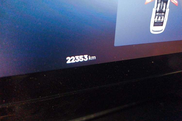 Used Geely Galaxy L7 2024 1.5T 115 km MAX Dragon Edition Odometer Close Up