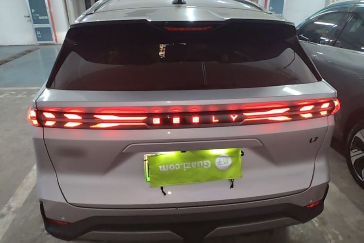 Used Geely Galaxy L7 2024 1.5T 115 km Starship Dragon Edition Rear