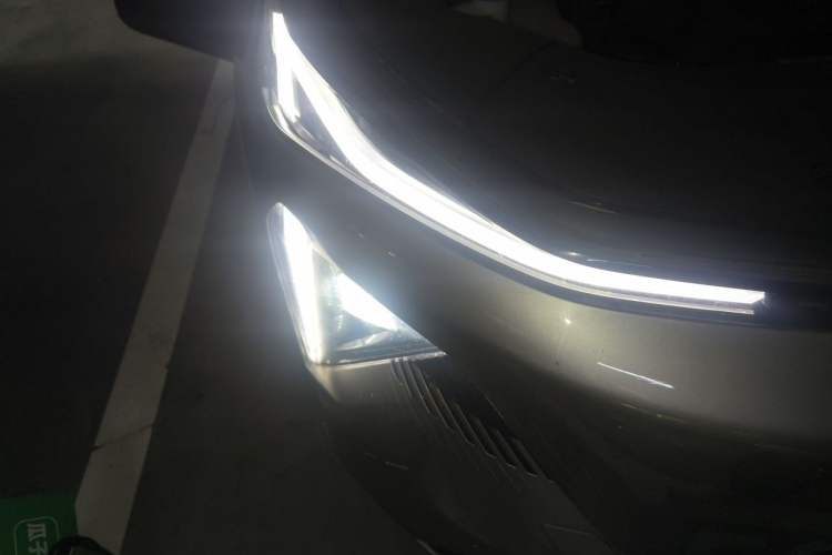 Used Geely Galaxy L7 2024 1.5T 115 km PLUS Dragon Edition Right Front Headlight