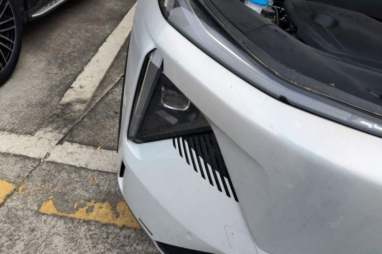 Used Geely Galaxy L7 2024 1.5T 115 km MAX Dragon Edition Right Front Headlight