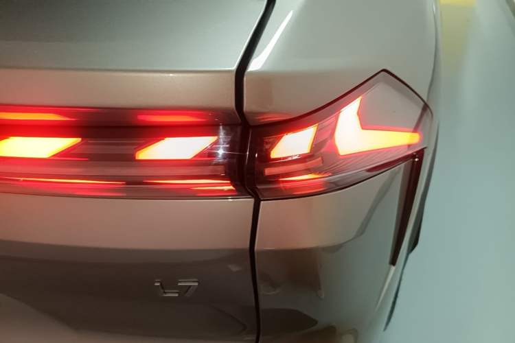 Used Geely Galaxy L7 2024 1.5T 115 km PLUS Dragon Edition Right Rear Taillight