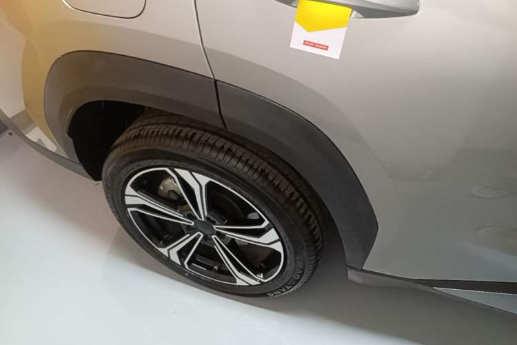 Used Geely Galaxy L7 2024 1.5T 115 km PLUS Dragon Edition Right Rear Wheel Hub