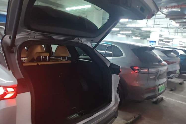 Used Geely Galaxy L7 2024 1.5T 115 km Starship Dragon Edition Trunk