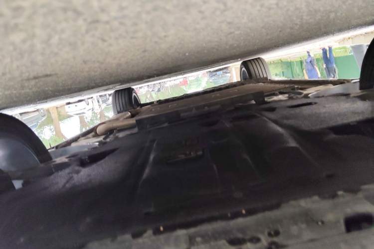 Used Geely Galaxy L7 2024 1.5T 115 km PLUS Dragon Edition Chassis Front