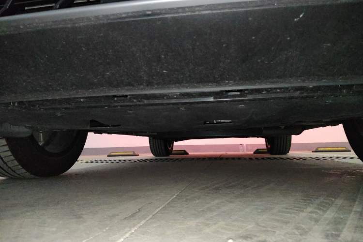 Used Geely Galaxy L7 2024 1.5T 55km PRO Dragon Edition Chassis Front