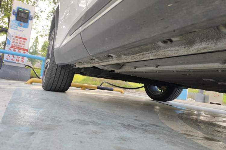 Used Geely Galaxy L7 2024 1.5T 115 km PLUS Dragon Edition Chassis Front Right