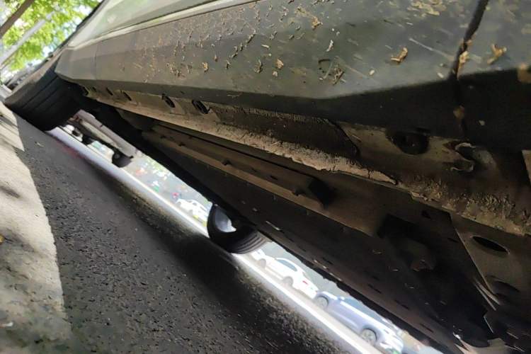 Used Geely Galaxy L7 2024 1.5T 115 km PLUS Dragon Edition Chassis Front Right