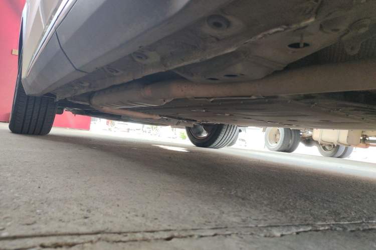 Used Geely Galaxy L7 2024 1.5T 115 km PLUS Dragon Edition Chassis Rear Left