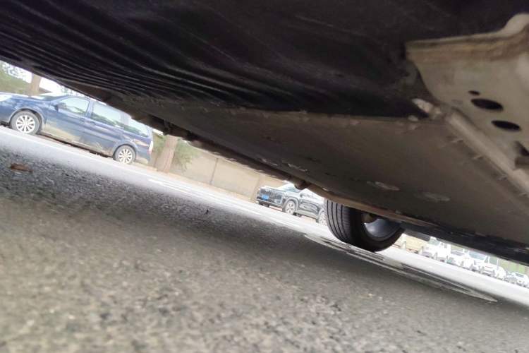 Used Geely Galaxy L7 2024 1.5T 115 km PLUS Dragon Edition Chassis Rear Right