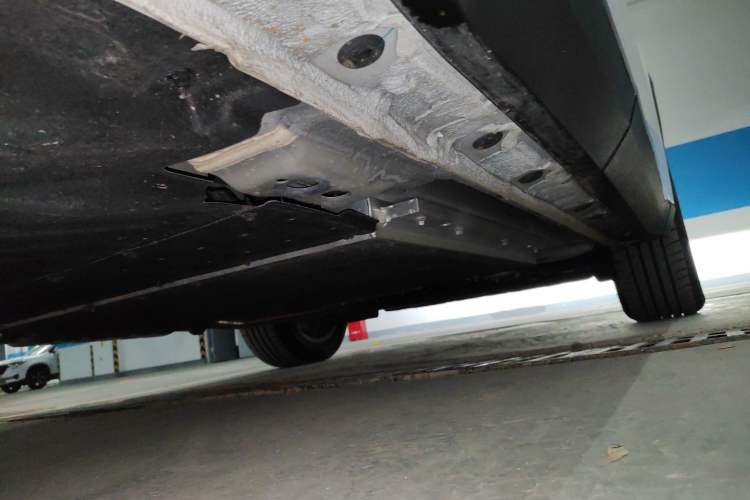 Used Geely Galaxy L7 2024 1.5T 55km PRO Dragon Edition Chassis Rear Right