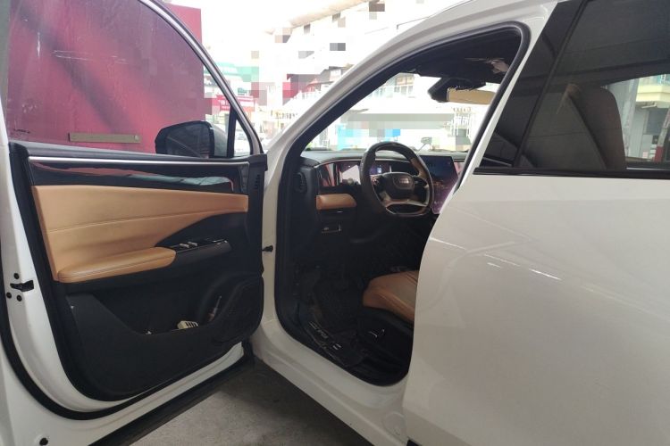 Used Geely Galaxy L7 2024 1.5T 115 km PLUS Dragon Edition Driver Seat