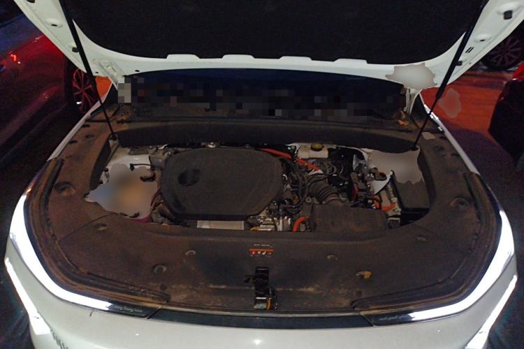 Used Geely Galaxy L7 2024 1.5T 115 km PLUS Dragon Edition Engine Bay