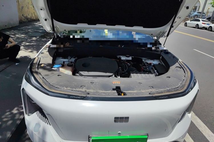 Used Geely Galaxy L7 2024 1.5T 115 km PLUS Dragon Edition Engine Bay